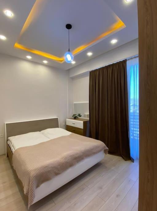 Apartment In The Center Tbilisi ภายนอก รูปภาพ